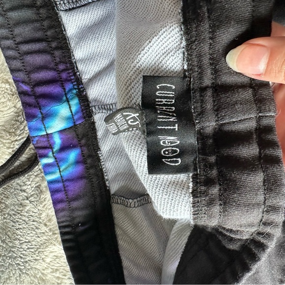 NWT Current mood ‘cityscape graphic’ sweats (xs) - Picture 5 of 5